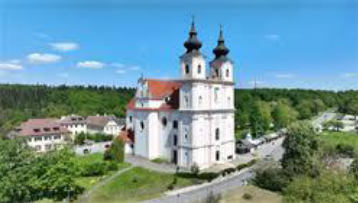 Ansicht der Kirche Maria Dreieichen / NÖ